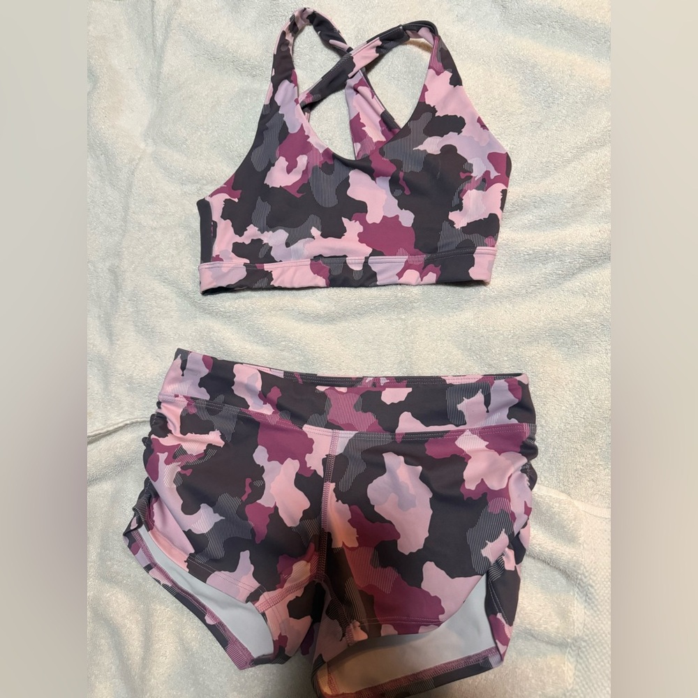 Wicked Weasel WKD BOD Camo Active Set (Bra S / Shorts M)